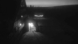 Parkoviště a hlavní vchod