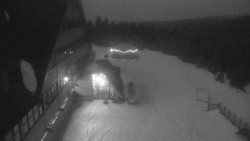 Parkoviště a hlavní vchod