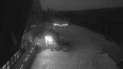 Parkoviště a hlavní vchod