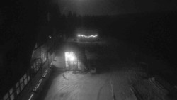 Parkoviště a hlavní vchod