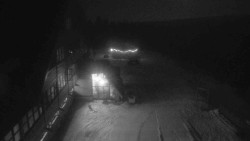 Parkoviště a hlavní vchod