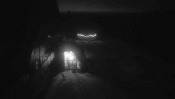 Parkoviště a hlavní vchod