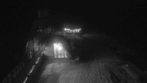 Sporthotel Kurzovní - Parkoviště a hlavní vchod - 6.3.2026 v 18:55 Sporthotel Kurzovní - Parkoviště a hlavní vchod - 6.3.2026 v 18:55