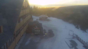 Sporthotel Kurzovní - Parkoviště a hlavní vchod - 8.3.2026 v 06:30 Sporthotel Kurzovní - Parkoviště a hlavní vchod - 8.3.2026 v 06:30