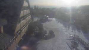 Sporthotel Kurzovní - Parkoviště a hlavní vchod - 8.3.2026 v 07:50 Sporthotel Kurzovní - Parkoviště a hlavní vchod - 8.3.2026 v 07:50