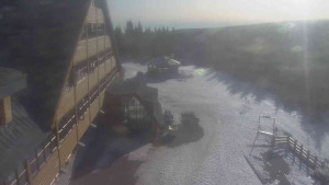 Sporthotel Kurzovní - Parkoviště a hlavní vchod - 8.3.2026 v 08:25 Sporthotel Kurzovní - Parkoviště a hlavní vchod - 8.3.2026 v 08:25