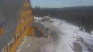 Sporthotel Kurzovní - Parkoviště a hlavní vchod - 8.3.2026 v 14:30 Sporthotel Kurzovní - Parkoviště a hlavní vchod - 8.3.2026 v 14:30