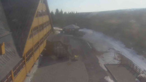 Sporthotel Kurzovní - Parkoviště a hlavní vchod - 14.3.2026 v 09:35 Sporthotel Kurzovní - Parkoviště a hlavní vchod - 14.3.2026 v 09:35