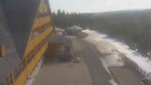 Sporthotel Kurzovní - Parkoviště a hlavní vchod - 14.3.2026 v 10:35 Sporthotel Kurzovní - Parkoviště a hlavní vchod - 14.3.2026 v 10:35