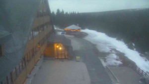 Sporthotel Kurzovní - Parkoviště a hlavní vchod - 14.3.2026 v 18:00 Sporthotel Kurzovní - Parkoviště a hlavní vchod - 14.3.2026 v 18:00