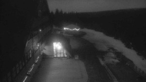 Sporthotel Kurzovní - Parkoviště a hlavní vchod - 14.3.2026 v 18:20 Sporthotel Kurzovní - Parkoviště a hlavní vchod - 14.3.2026 v 18:20