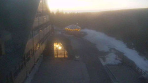 Sporthotel Kurzovní - Parkoviště a hlavní vchod - 15.3.2026 v 05:35 Sporthotel Kurzovní - Parkoviště a hlavní vchod - 15.3.2026 v 05:35