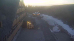 Sporthotel Kurzovní - Parkoviště a hlavní vchod - 15.3.2026 v 05:45 Sporthotel Kurzovní - Parkoviště a hlavní vchod - 15.3.2026 v 05:45