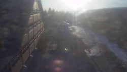 Parkoviště a hlavní vchod