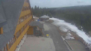 Sporthotel Kurzovní - Parkoviště a hlavní vchod - 15.3.2026 v 13:00 Sporthotel Kurzovní - Parkoviště a hlavní vchod - 15.3.2026 v 13:00