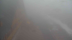 Parkoviště a hlavní vchod