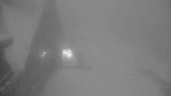 Parkoviště a hlavní vchod