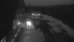 Parkoviště a hlavní vchod