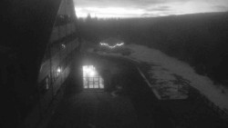 Parkoviště a hlavní vchod