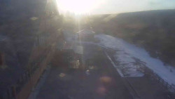 Parkoviště a hlavní vchod