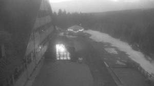 Sporthotel Kurzovní - Parkoviště a hlavní vchod - 24.3.2026 v 05:15 Sporthotel Kurzovní - Parkoviště a hlavní vchod - 24.3.2026 v 05:15