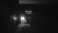 Parkoviště a hlavní vchod