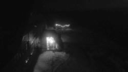 Parkoviště a hlavní vchod