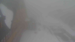 Parkoviště a hlavní vchod