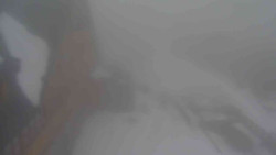 Parkoviště a hlavní vchod