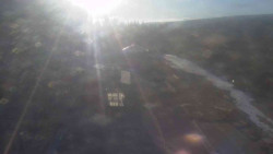 Parkoviště a hlavní vchod