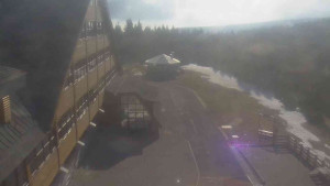 Sporthotel Kurzovní - Parkoviště a hlavní vchod - 10.4.2026 v 09:00 Sporthotel Kurzovní - Parkoviště a hlavní vchod - 10.4.2026 v 09:00