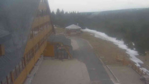 Sporthotel Kurzovní - Parkoviště a hlavní vchod - 10.4.2026 v 19:00 Sporthotel Kurzovní - Parkoviště a hlavní vchod - 10.4.2026 v 19:00