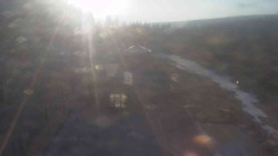 Parkoviště a hlavní vchod