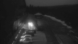 Parkoviště a hlavní vchod