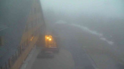 Parkoviště a hlavní vchod