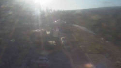 Parkoviště a hlavní vchod