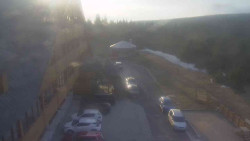 Parkoviště a hlavní vchod