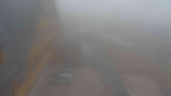 Parkoviště a hlavní vchod