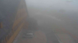 Parkoviště a hlavní vchod