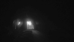 Parkoviště a hlavní vchod