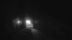 Parkoviště a hlavní vchod