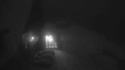 Parkoviště a hlavní vchod