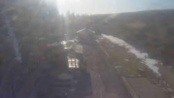 Parkoviště a hlavní vchod