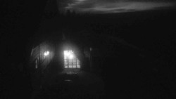 Parkoviště a hlavní vchod