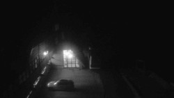 Parkoviště a hlavní vchod