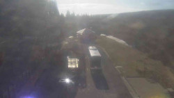 Parkoviště a hlavní vchod