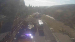 Parkoviště a hlavní vchod