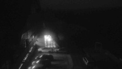 Parkoviště a hlavní vchod