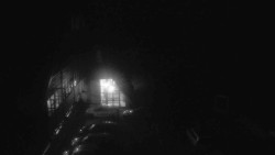 Parkoviště a hlavní vchod