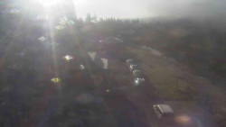 Parkoviště a hlavní vchod